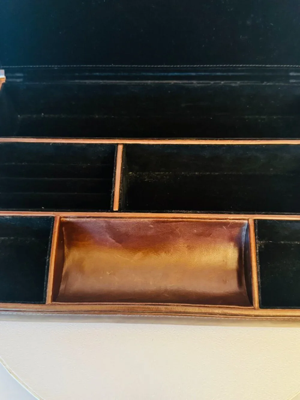 Vtg Leather Dresser Jewelry Box Rare Storage Holder Black Velvet Lining READ